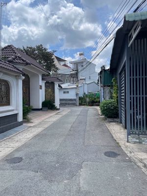 Bán nhà + 6 phòng trọ Huỳnh Văn Lũy, Bình Dương — ảnh 1