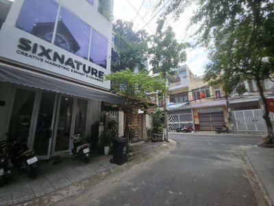 Cho thuê nhà riêng tại Hải Hồ, Full nội thất 4 tầng 1 tum 300m2 sàn — ảnh 1