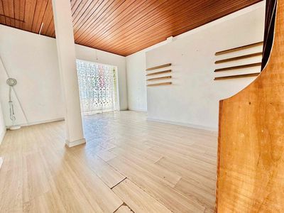 Cho thu.ê nhà 3 tầng mặt tiền #ĐỐNG #ĐA - ( ngang 5m2 ) — ảnh 1