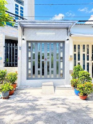 Nhà mới vào ở liền đường trước nhà 6 m gần cầu Phú Xuân — ảnh 1
