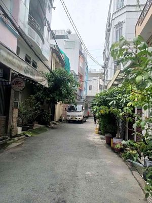 Đường 6m ngay âu – cách mặt tiền 30m - ô tô vào nhà - gần 50m2 — ảnh 1