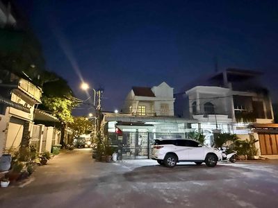 Bán nhà diện tích lớn 150 m2 chỉ hơn 8tỷ.kế Chợ Tam Hà ,Phạm Văn Đồng — ảnh 1