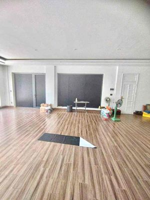 Cho thuê nhà cấp 4 đường 10m5 chính hữu - 120m2 ngang 8m — ảnh 1