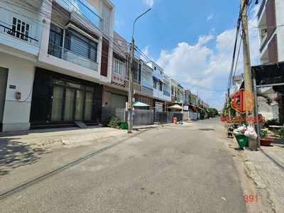 Bán nhà 1 trệt 2 lầu khu dân cư Tân Phong — ảnh 1