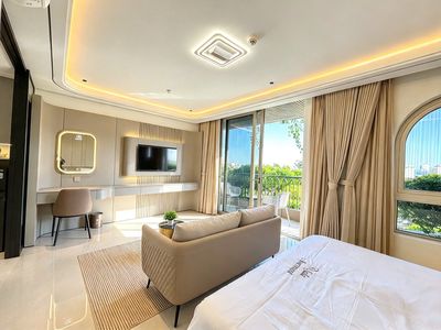 Căn hộ 1-phòng ngủ mới | hồ bơi - gym - ban công - yên tĩnh — ảnh 1
