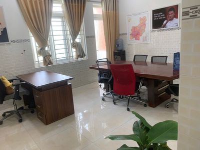 Cần cho thuê văn phòng đầy đủ bàn ghê máy lạnh — ảnh 1