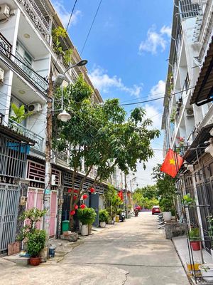 Bán nhà mới 3 tầng lê văn lương, hẻm xe hơi đỗ cửa, full nt mới — ảnh 1
