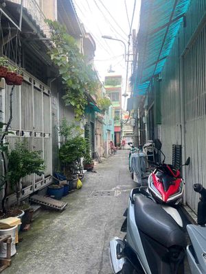 + Cho thuê nhà Hẻm xe 3 Gác 3.5m đường Tân Kỳ Tân Quý,P.Tân Sơn Nhì — ảnh 1