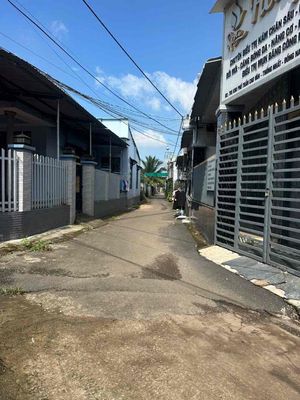 Bán nhà Dầu Giây giá rẻ, cách QL1A chỉ 30m, cách chợ chỉ 100m. — ảnh 1