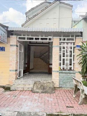 Bán nhà 1 trệt, 01 gác lững khu vượt lũ phường 8 cũ thành phố vĩnh lon — ảnh 1