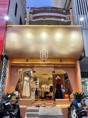 VỈA HÈ RỘNG - Mặt bằng MT Nguyễn Thái Học, Q1 - DT 5x20m, GIÁ RẺ 3x — ảnh 1