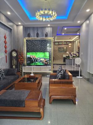 Cho thuê nhà đẹp 3 tầng 5Pn đường Đa Mặn — ảnh 1