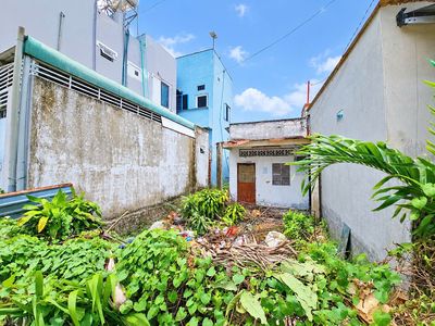 Bán Đất Có Sẵn Nhà Cấp 4 Cũ Ngay Mặt Tiền Thị Trấn Củ Chi. — ảnh 1