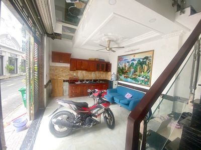 Cho thuê nhà 3 lầu mới đẹp phường Tân Chánh Hiệp Quận 12 — ảnh 1
