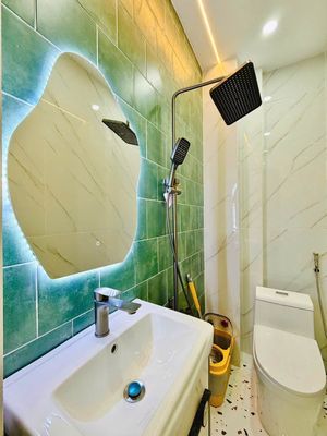 Chiều sâu 14m-hẻm xe hơi 5m-4 tầng-3pn,4wc-sổ đẹp nở hậu-giá 5.1tỷ(tl) — ảnh 1