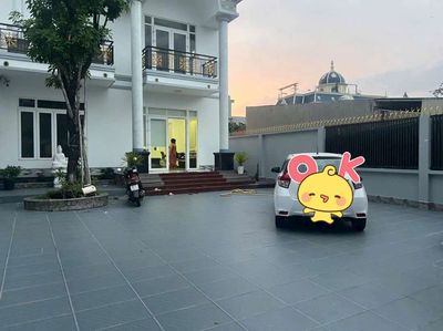 Cho thuê biệt thự 6PN phú mỹ tdm Bình Dương — ảnh 1