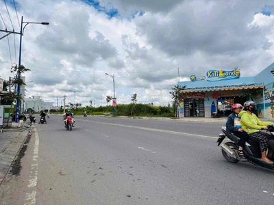 Nhà 4,5x15m mặt tiền Hoàng Quốc Việt — ảnh 1