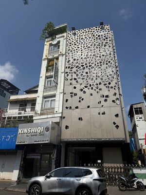 Bán nhà diện tích rộng 70m, 5 tầng tại khu Nguyên Hồng, quận Đống Đa — ảnh 1