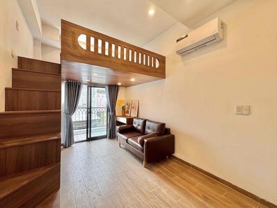 Cho thuê duplex tone gỗ có ban công mới xây / full nội thất + mgr — ảnh 1