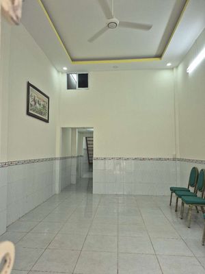 Nhà cho thuê 4x16m 3PN _ Hẻm xe hơi Đường Lê Trọng Tấn — ảnh 1