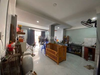 Cho thuê nhà 2 tầng - DTSD 100 m2 - Cách Mạng Tháng Tám (quận 10 cũ) — ảnh 1