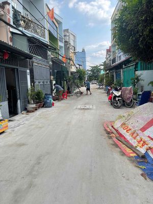 Bán nhanh lô đất HXH mới làm đường rất đẹp. dân cư đông đúc gần TT — ảnh 1