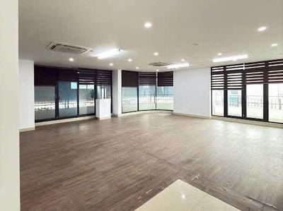 Cho thuê văn phòng 125m2 mặt phố nguyễn xiển — ảnh 1