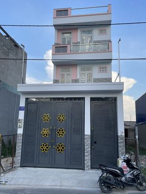 Nhà Mới Nguyên Căn 4 Phòng Ngủ, P. An Phú Đông, Q.12, HCM — ảnh 1