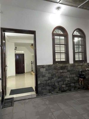 Cho thuê nhà quận 10 - 4 tầng - 3wc - 2pn - chỉ 13tr — ảnh 1