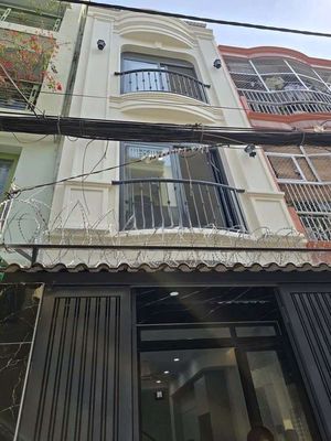Nhà đẹp 4 tầng có sân thượng - duy tân,phú nhuận - 4x10m, 4 tầng, 3PNC — ảnh 1