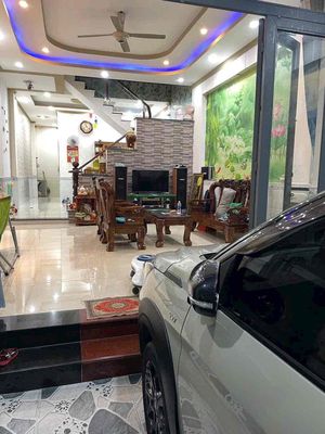 Cho Thuê Nhà Trệt Lầu Gần Bcons Thống Nhất — ảnh 1