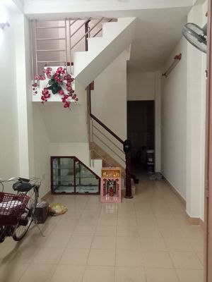 Nhà Nguyễn Trãi gần Trường Bàu Sen, 4 phòng ngủ, 4 toilet — ảnh 1