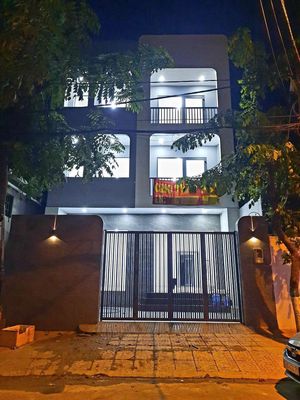 Nhà mới xây 10 x 20 có 10pn 6wc — ảnh 1