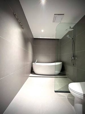 Bán nhà 7 tầng luxury view hồ phường Long Biên, 15.75 tỷ — ảnh 1