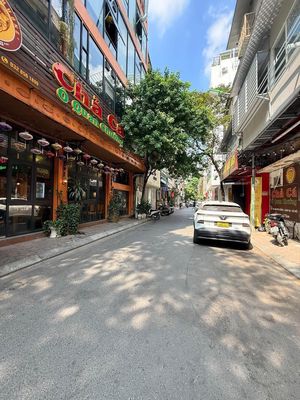 Bán nhà mặt tiền 70m2, 5 tầng, 31 tỷ, Nguyễn Hồng, Ba Đình — ảnh 1