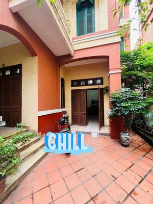Biệt thự cổ lô góc sân vườn Võ Chí Công, 120m2, 31 tỷ — ảnh 1