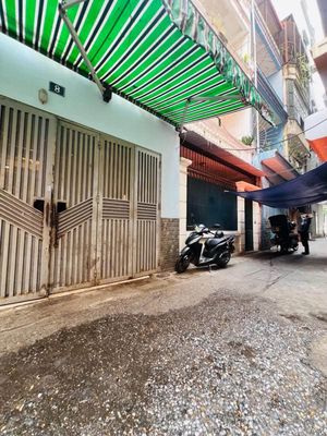 Nhà mặt ngõ kinh doanh ô tô vào nhà Trần Quang Diệu, Đống Đa — ảnh 1