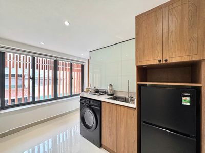 Studio Tách Bếp Full NT | Ngay Aeon Tân Phú | Thang Máy - View Kính — ảnh 1