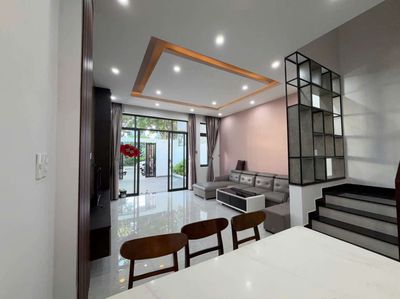 Cho thuê nhà 3 tầng full nội thất — ảnh 1