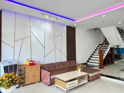 Cho thuê nhà 4 Tầng Trương Quang Được, vị trí gần sông - full nội thất — ảnh 1