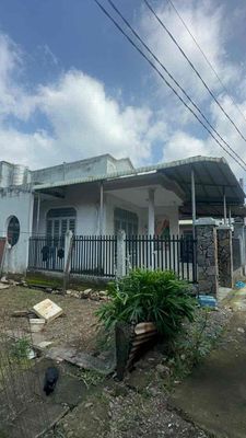 Cần bán gấp nhà cấp 4, sổ riêng thổ cư, cách quốc lộ 1A 50m — ảnh 1