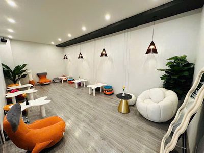MT Công Trường Lam Sơn 200m2 Ngang 6m 79 triệu 2 Tầng Tiện f&b — ảnh 1