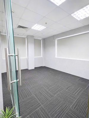 Văn phòng 84m2 Huỳnh Văn Bánh, Phú Nhuận - Rộng rãi, 21tr/tháng — ảnh 1