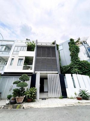 Cho thuê Nhà khu Nguyễn Thượng Hiền - CC Botanic- 7x20m- 3Lầu — ảnh 1
