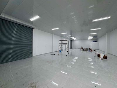 Cho thuê MB - kho (300m2, 2 mặt tiền) đường 9m, KP4 Trang Dài, Giá: 13 — ảnh 1