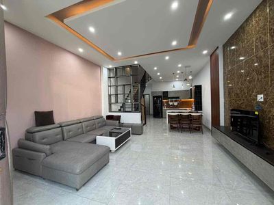 Nhà 3 tầng mới đẹp cho thuê đường Trần Kim Xuyến — ảnh 1