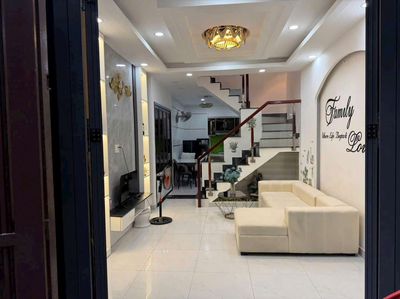 Nhà nội thất cao cấp Nguyễn Văn Khối 42m2 - 2 tầng - 2 phòng ngủ — ảnh 1