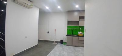 Cho thuê nhà 5 tầng vinhomes – 9 phòng, có thang máy 35 triệu/tháng — ảnh 1