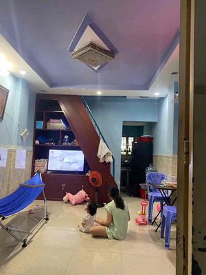Trệt lầu 4*11; 2pn có máy lạnh Rẻ chốt lẹ — ảnh 1