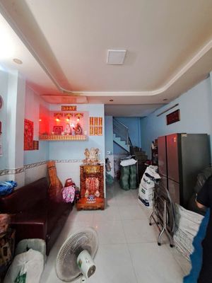 CC gửi ACE MG nhà 2 tầng Chiến Lược, ngang 4m, có giá đầu tư — ảnh 1